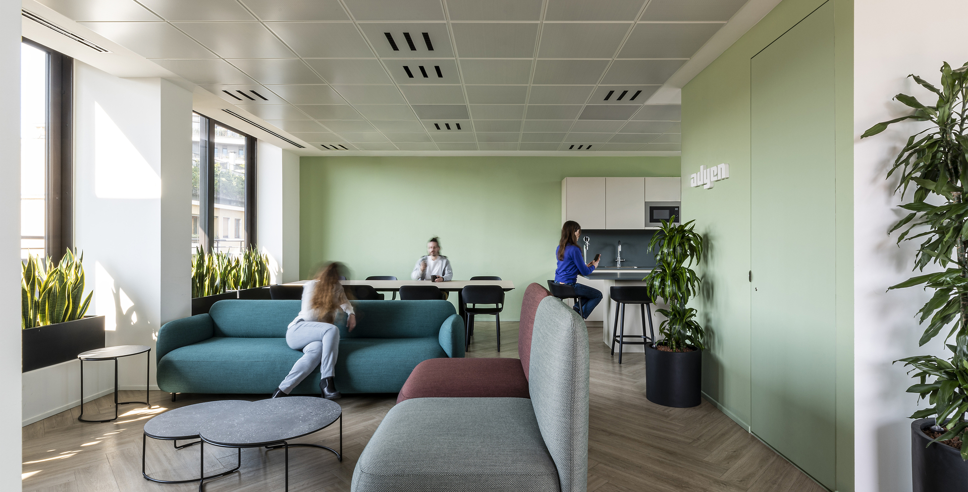 Artemide image 8