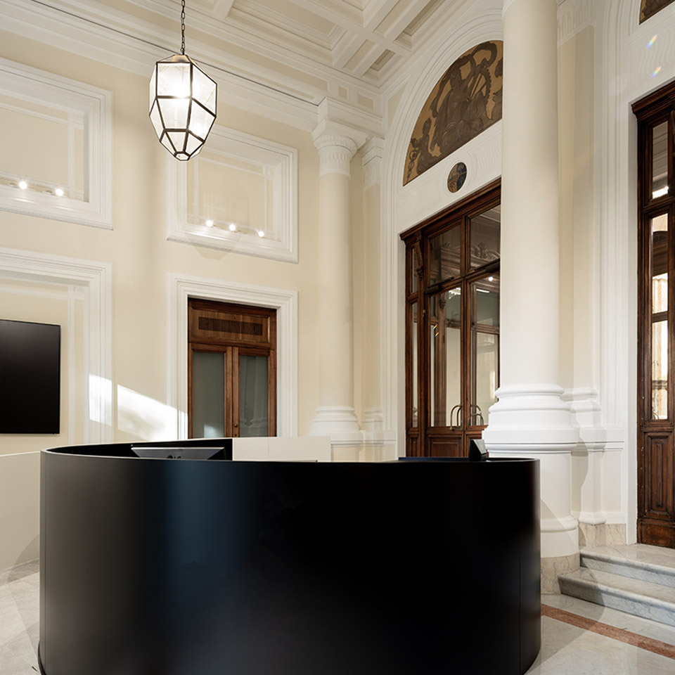 Artemide image 11