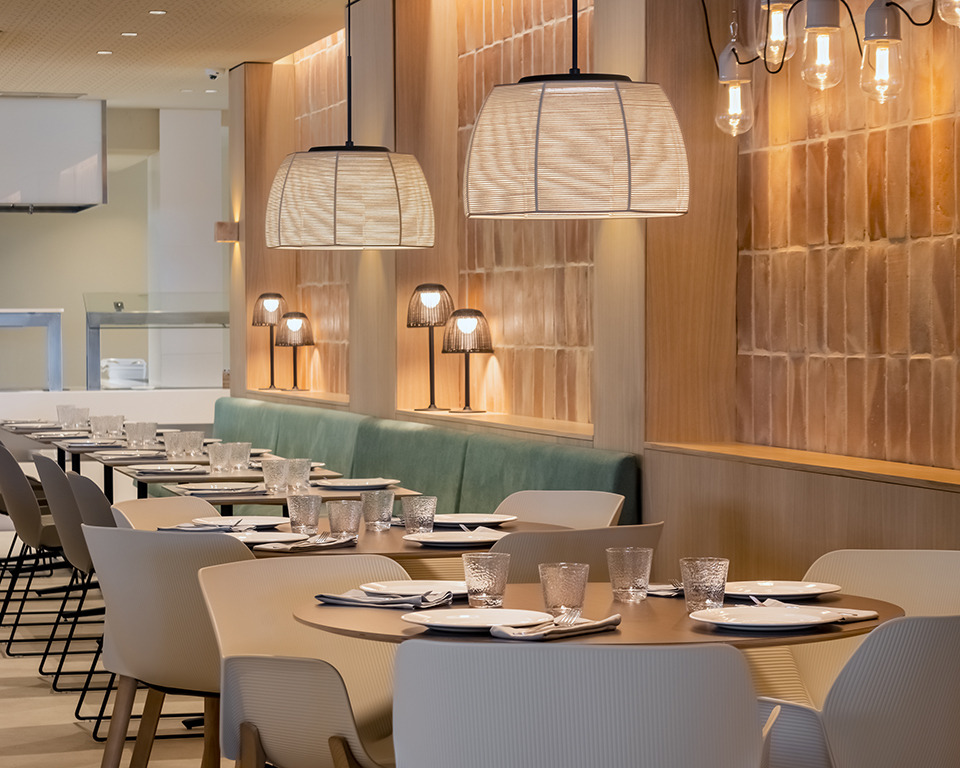 Bover Barcelona Lights image 4