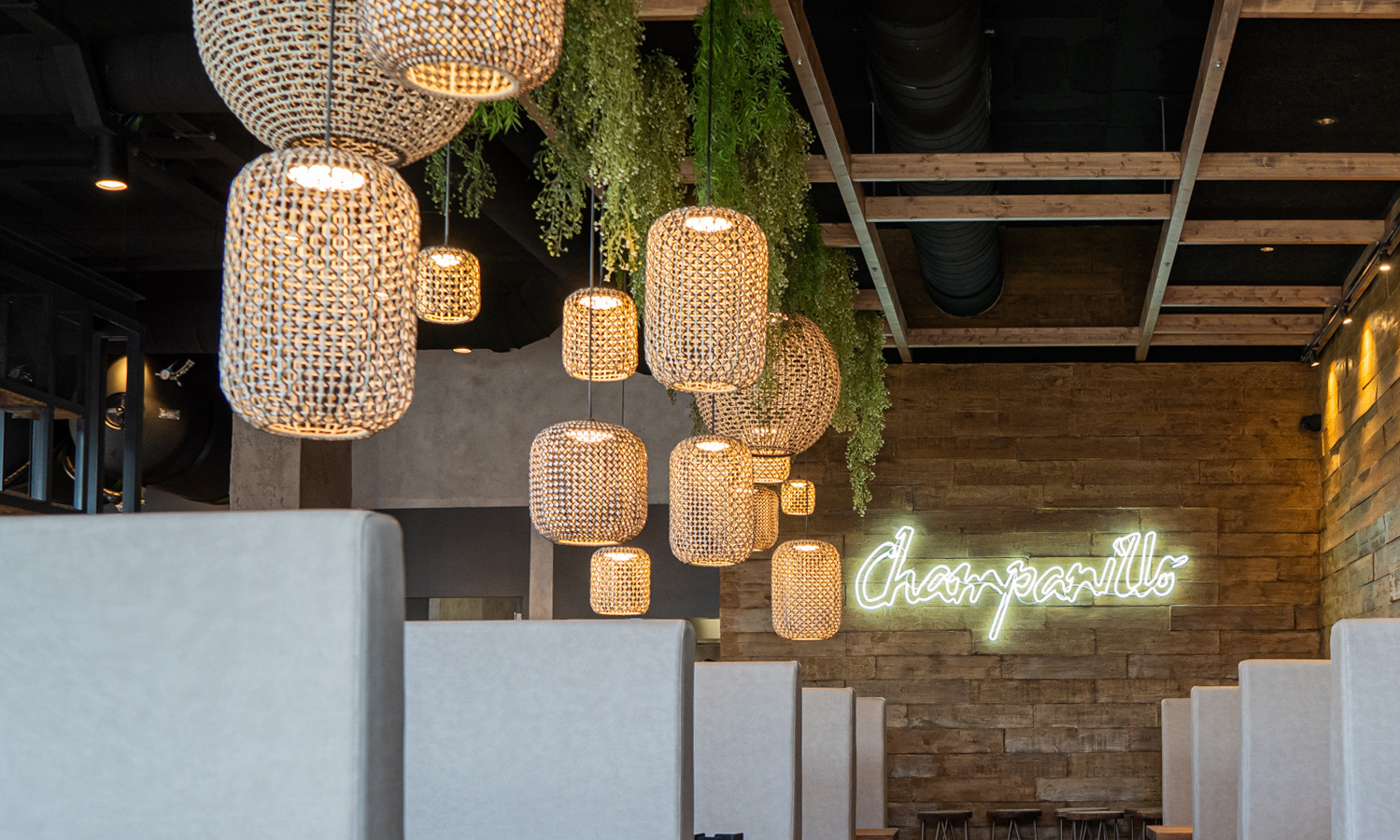 Bover Barcelona Lights image 7