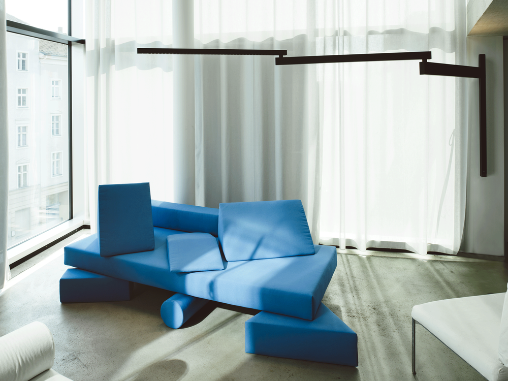 Flos image 8