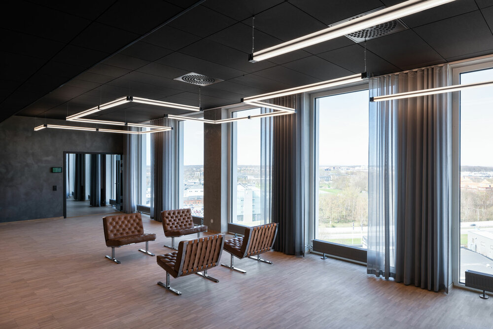 LED Linear image 66