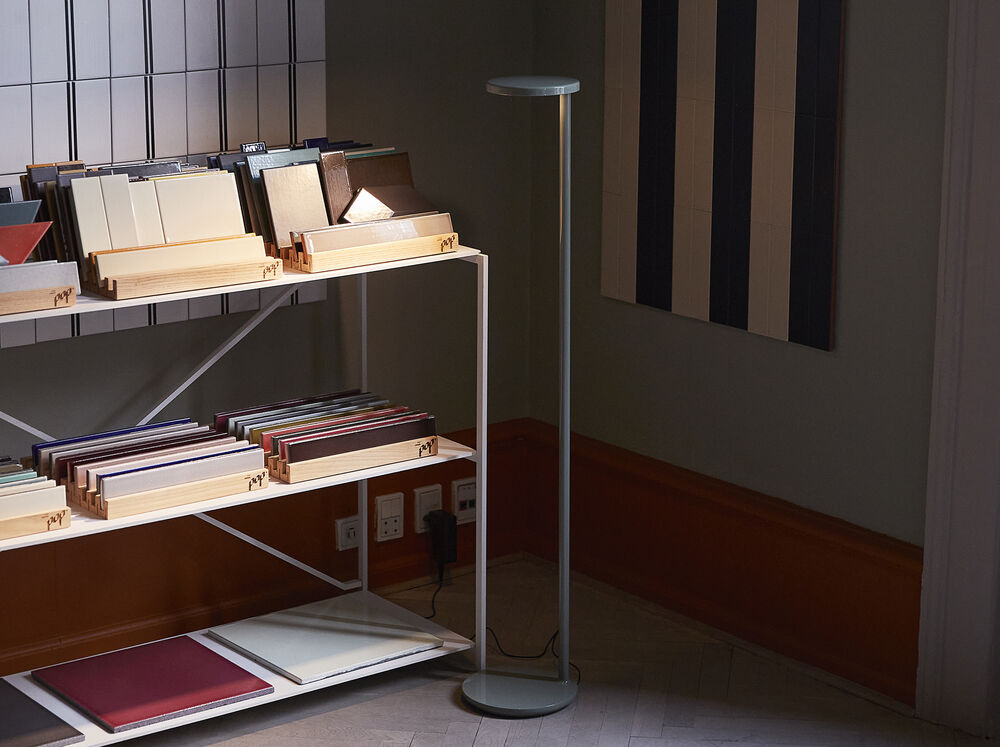 Flos image 6