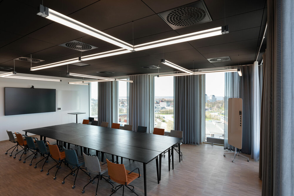 LED Linear image 108