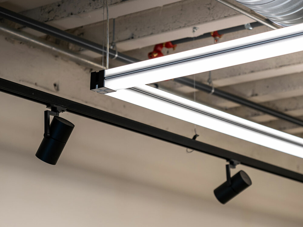 LED Linear image 128