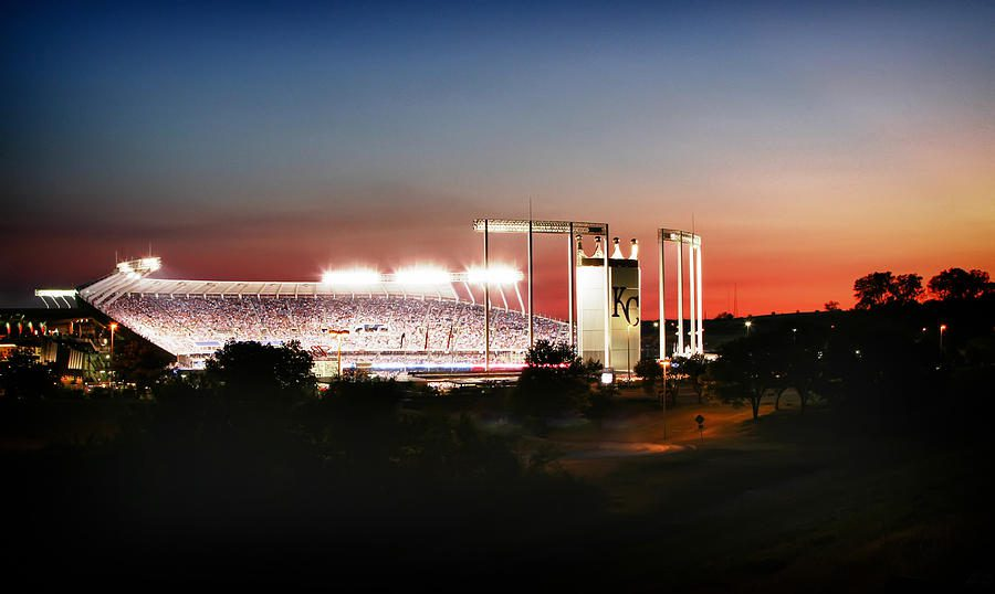 Paramount Lighting image 8