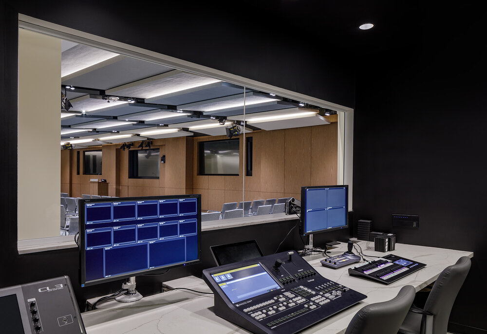 LED Linear image 77