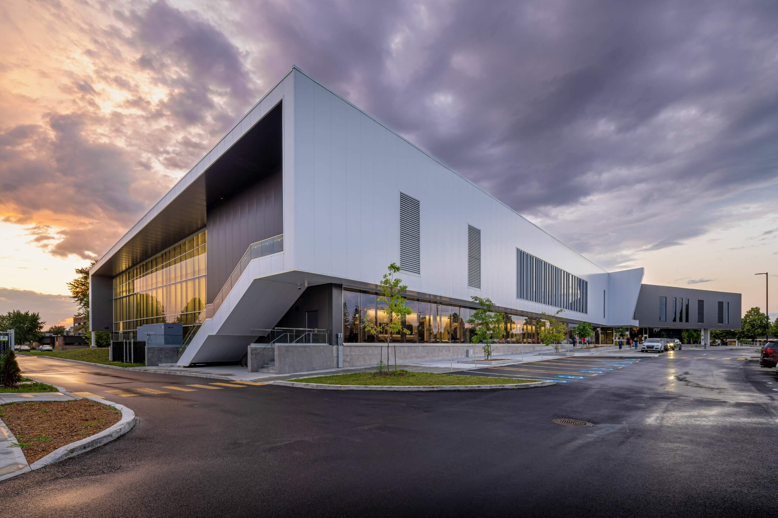 Prevost Architectural Aluminum image 6
