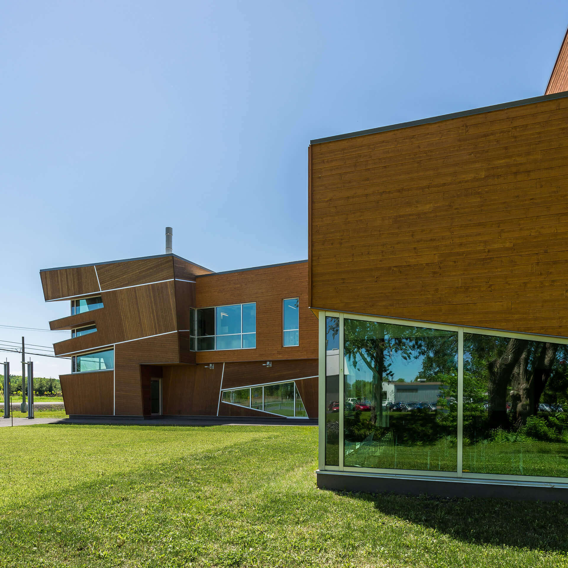 Prevost Architectural Aluminum image 13