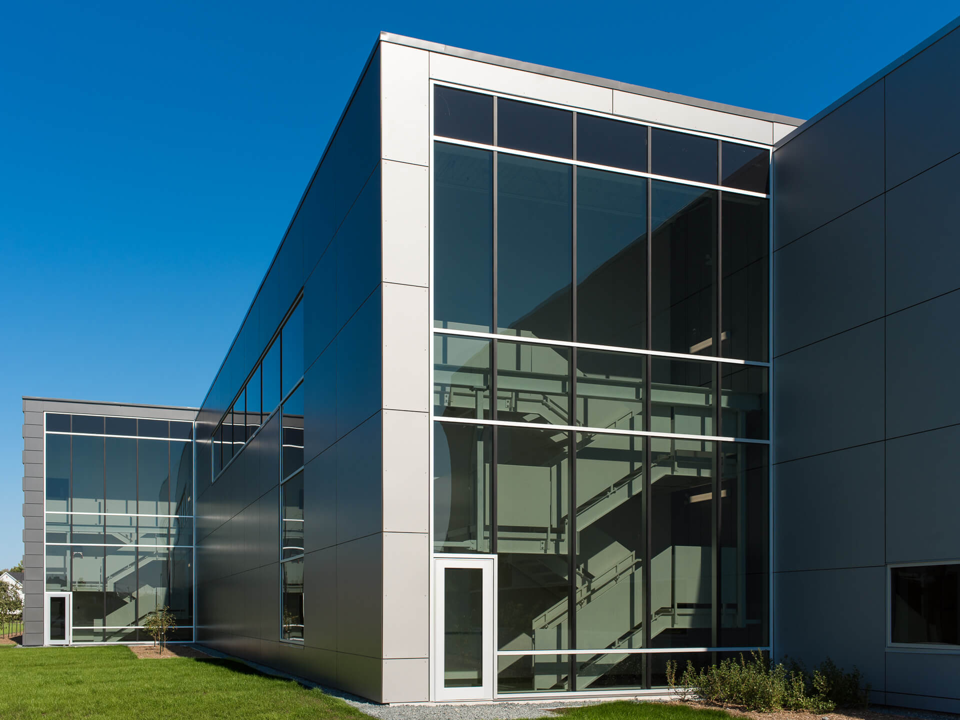 Prevost Architectural Aluminum image 5