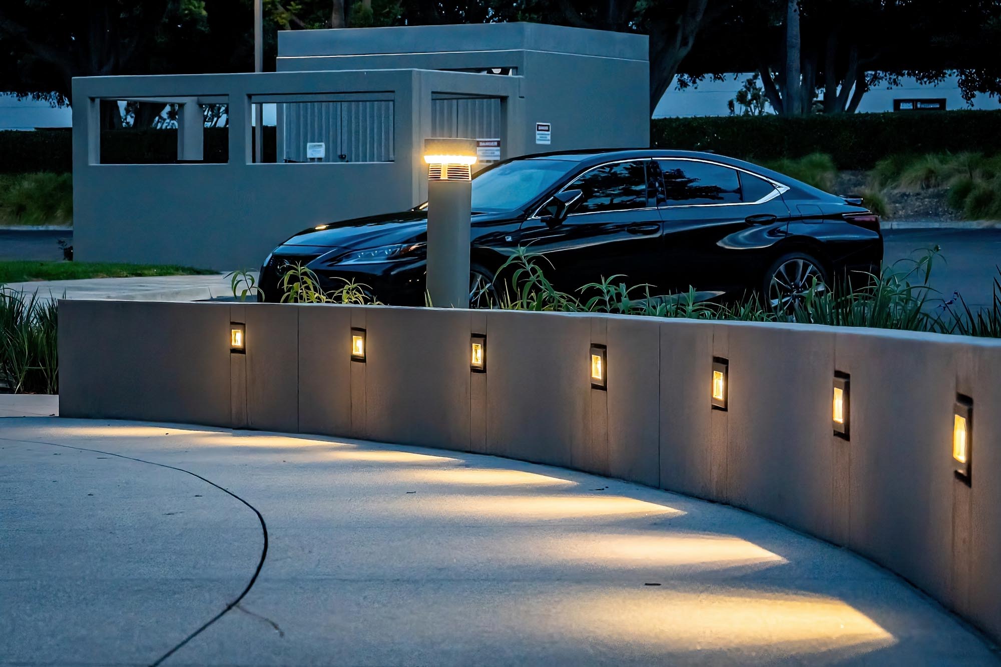 Vista Professional Outdoor Lighting image 4