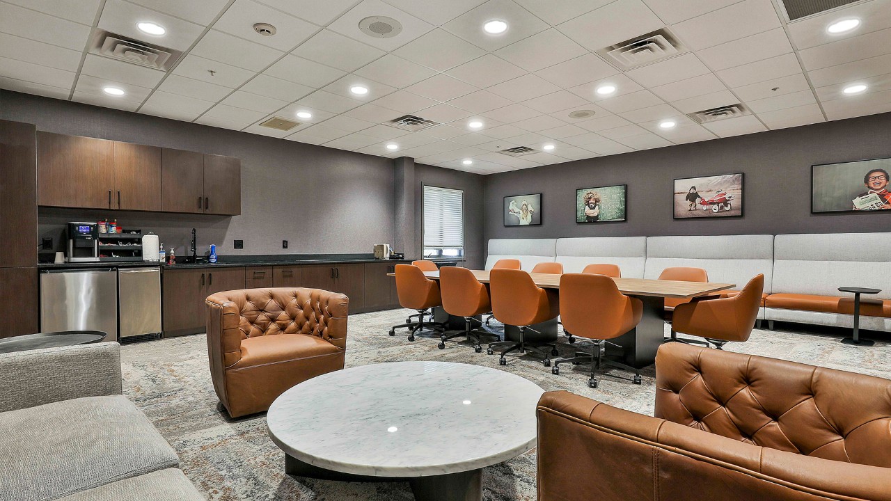 Cooper Lighting Solutions image 10