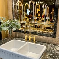 Rohl image 17