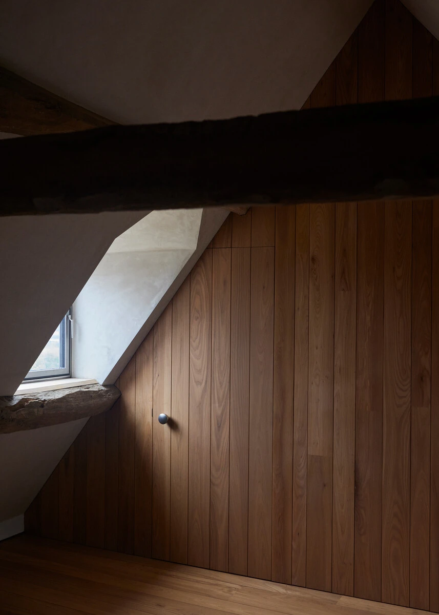 Dinesen image 1
