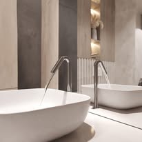 Fontana Showers image 8