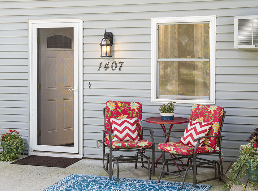 LARSON Doors image 14