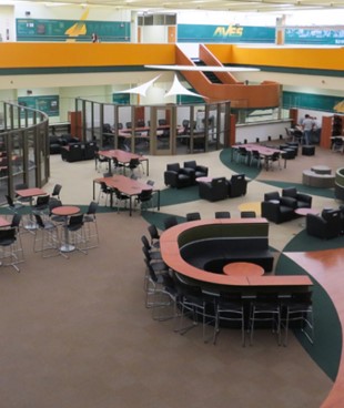School Outfitters image 1