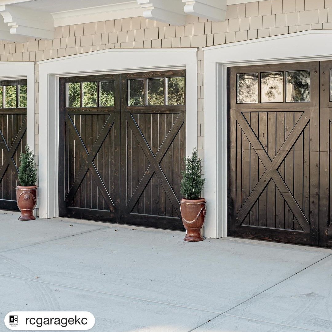 Carriage Door image 7