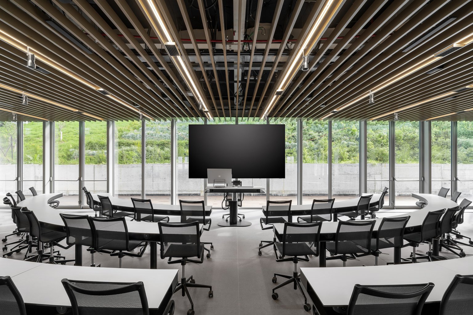 Unifor image 3