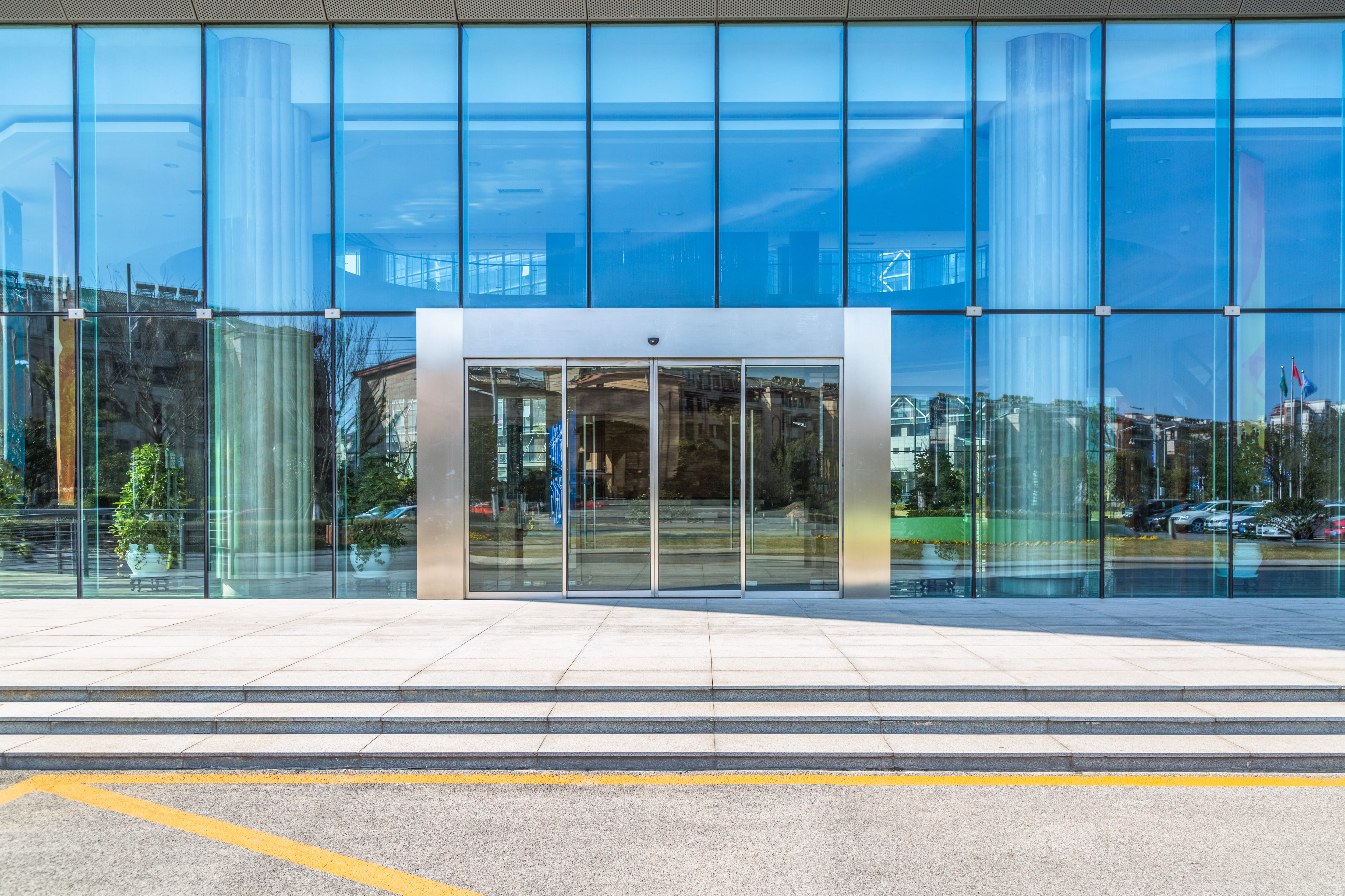 Cosmo Sunshield Window Film image 4