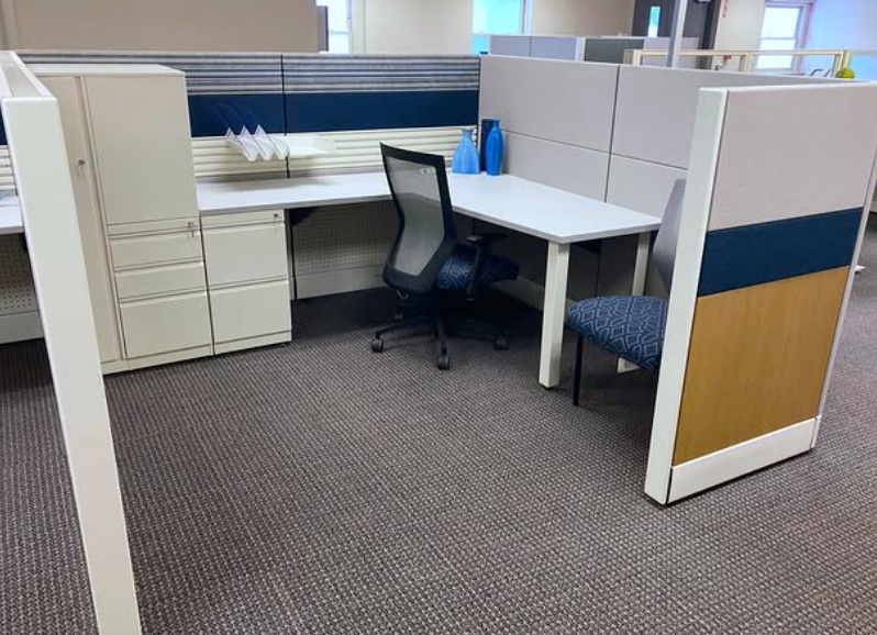 Davies Office image 19