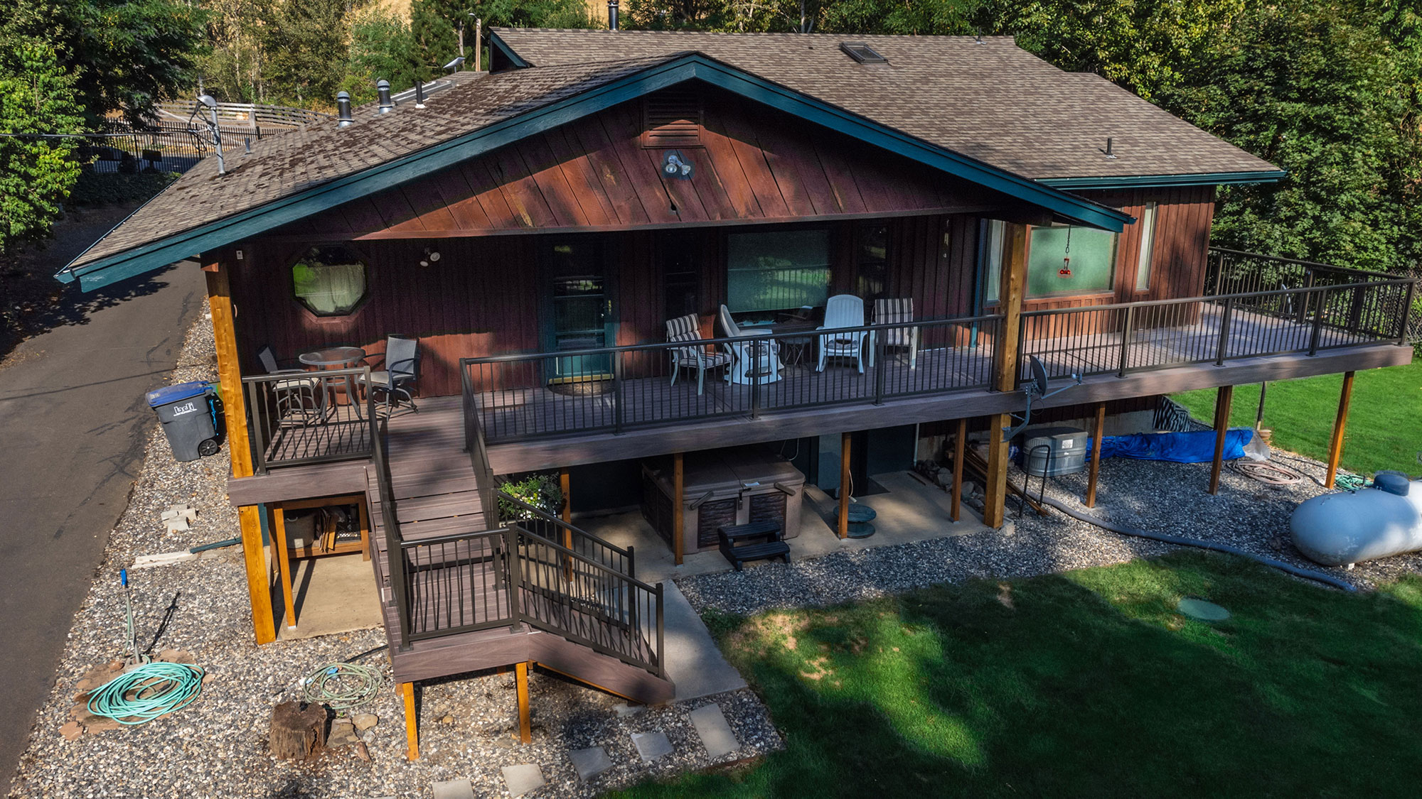 Armadillo Deck image 5