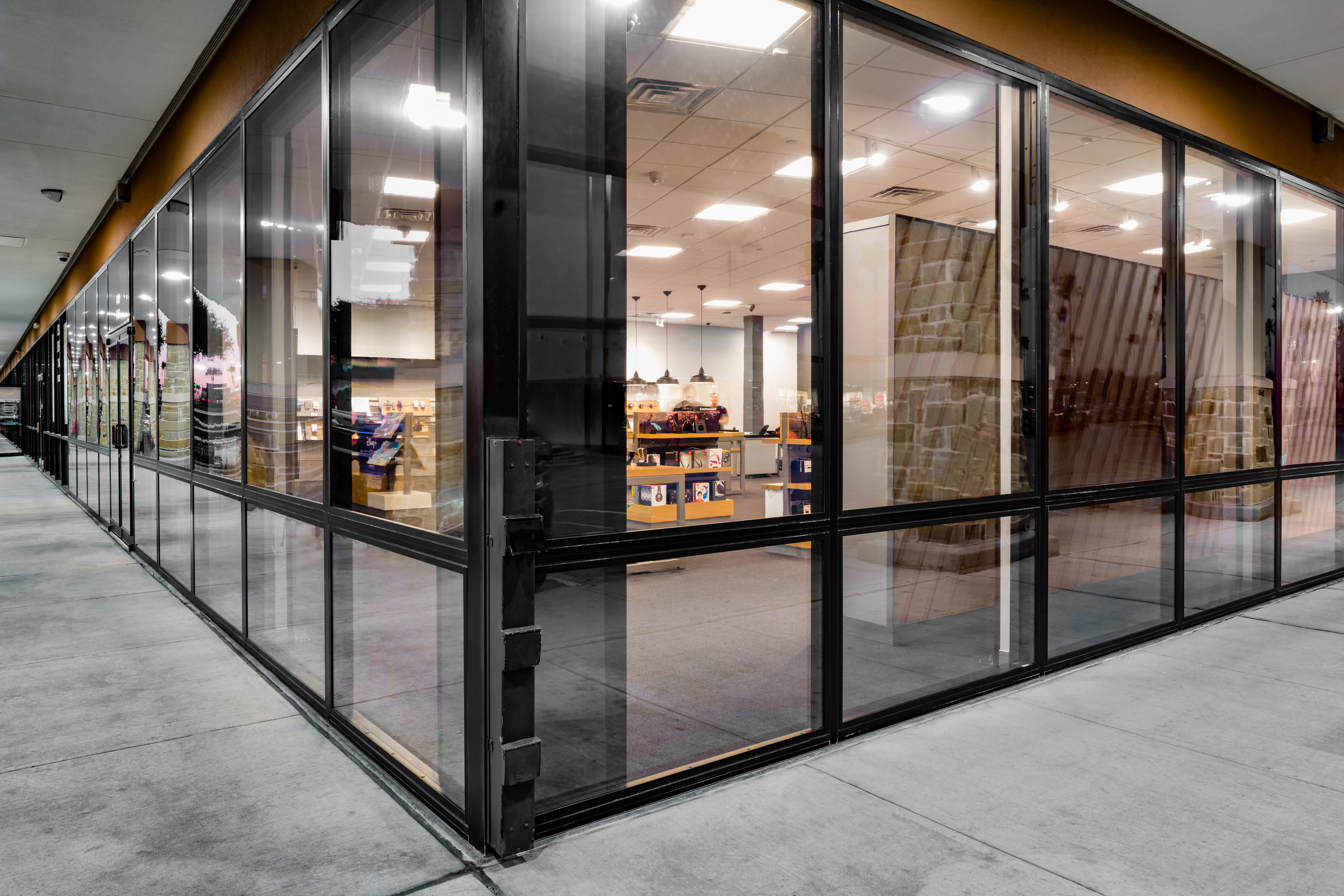 DEFENSELITE® I ASTM F3561 Level 8 Retrofit Forced Entry Security Glazing System 