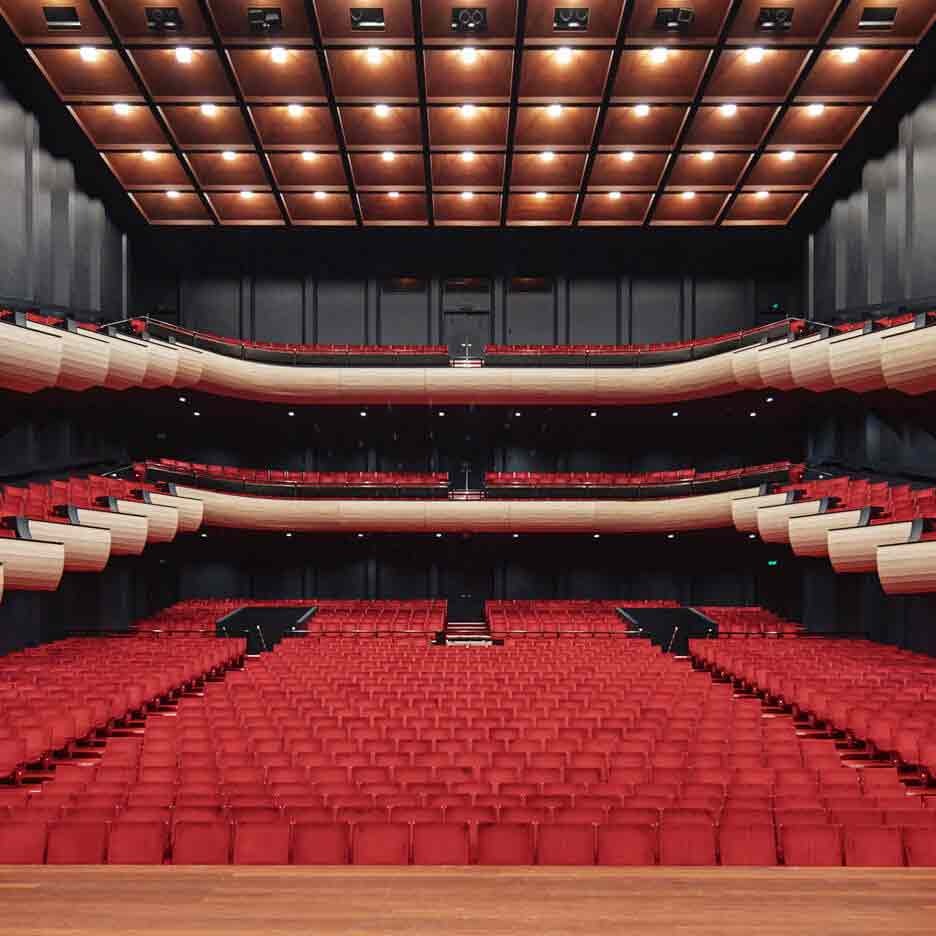SERIES Seating image 8