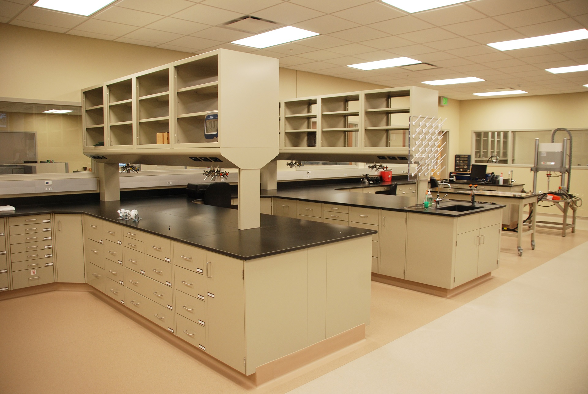 Mott Manufacturing image 4