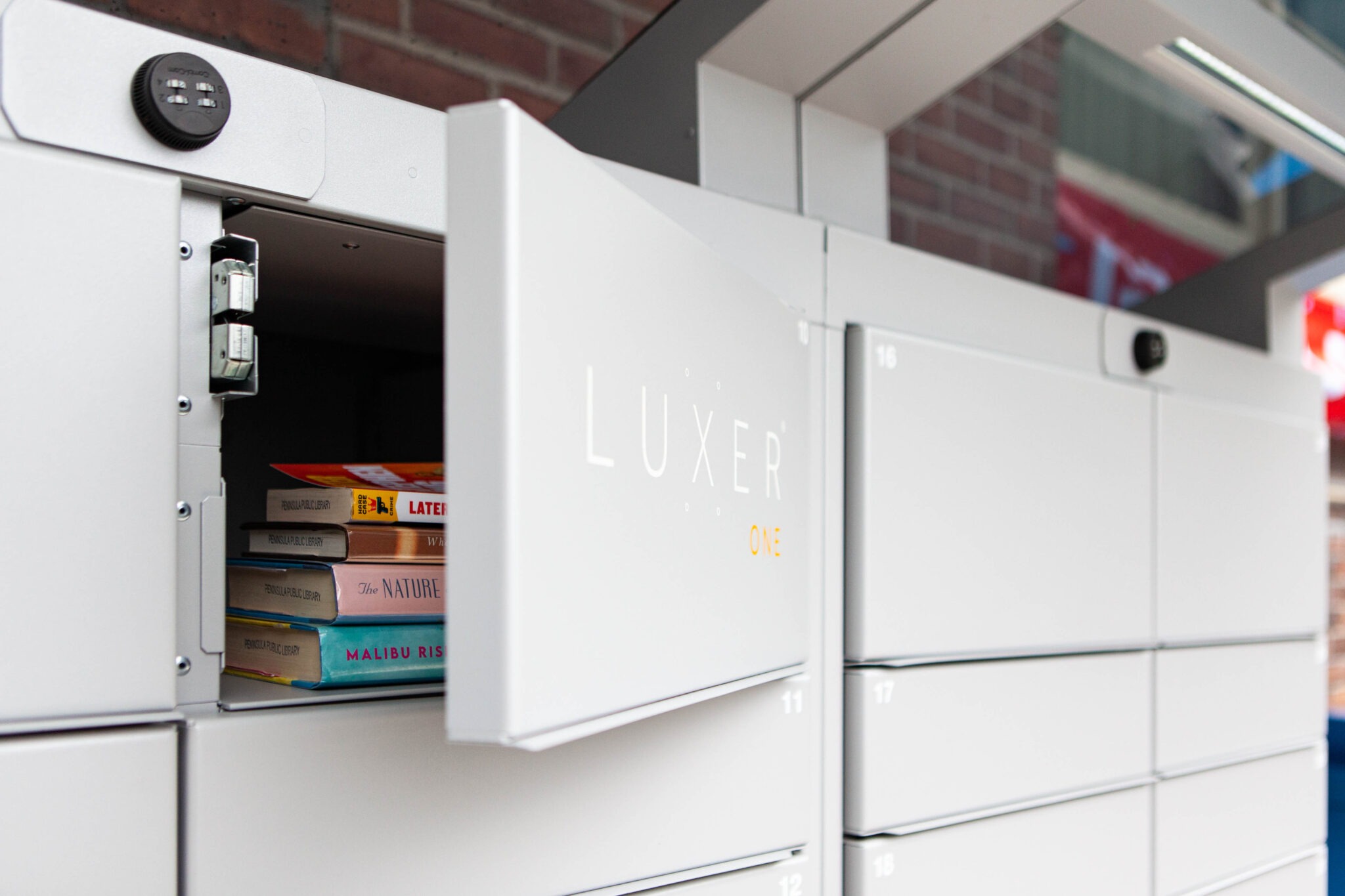 Luxer One image 2