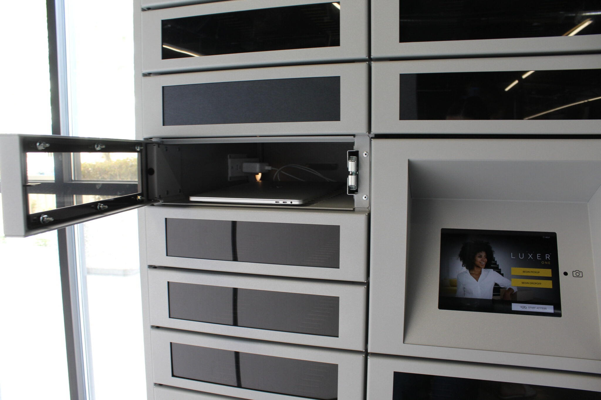 Luxer One image 8