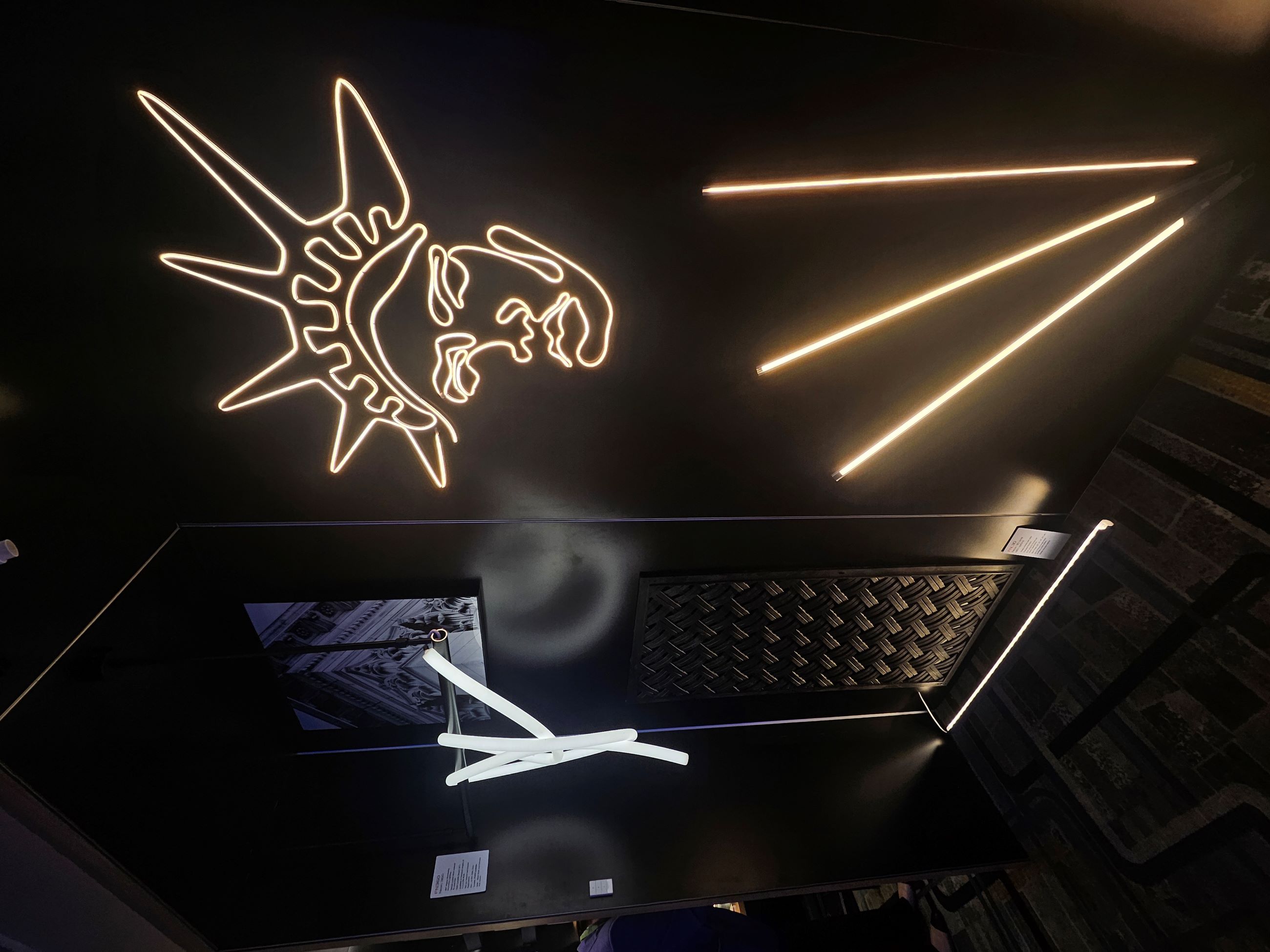 Feelux Lighting image 1