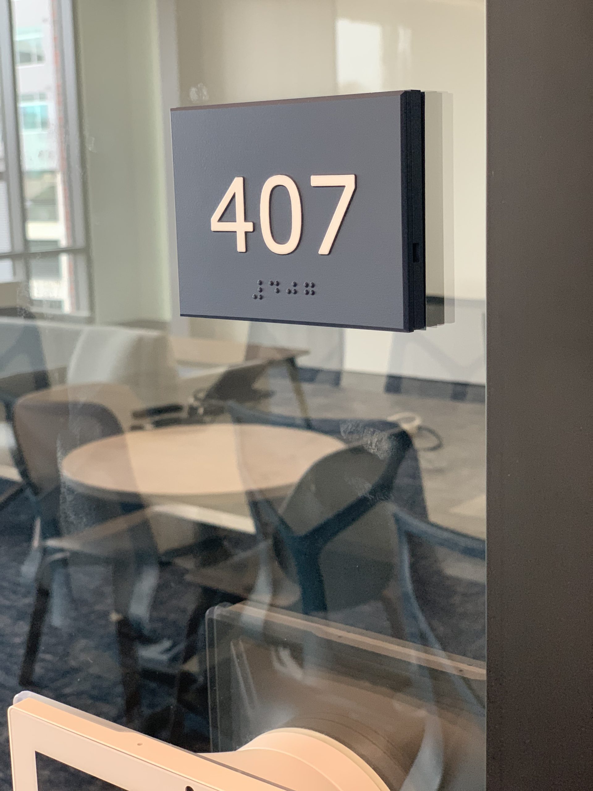 2/90 Sign Systems image 10