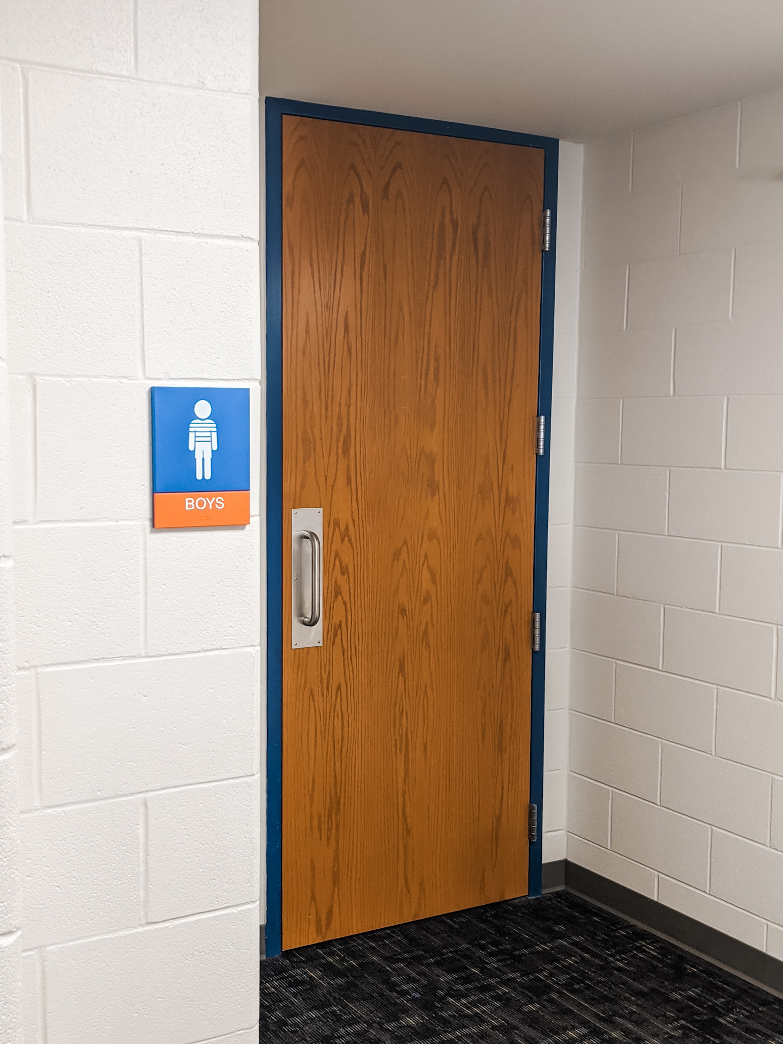 2/90 Sign Systems image 12