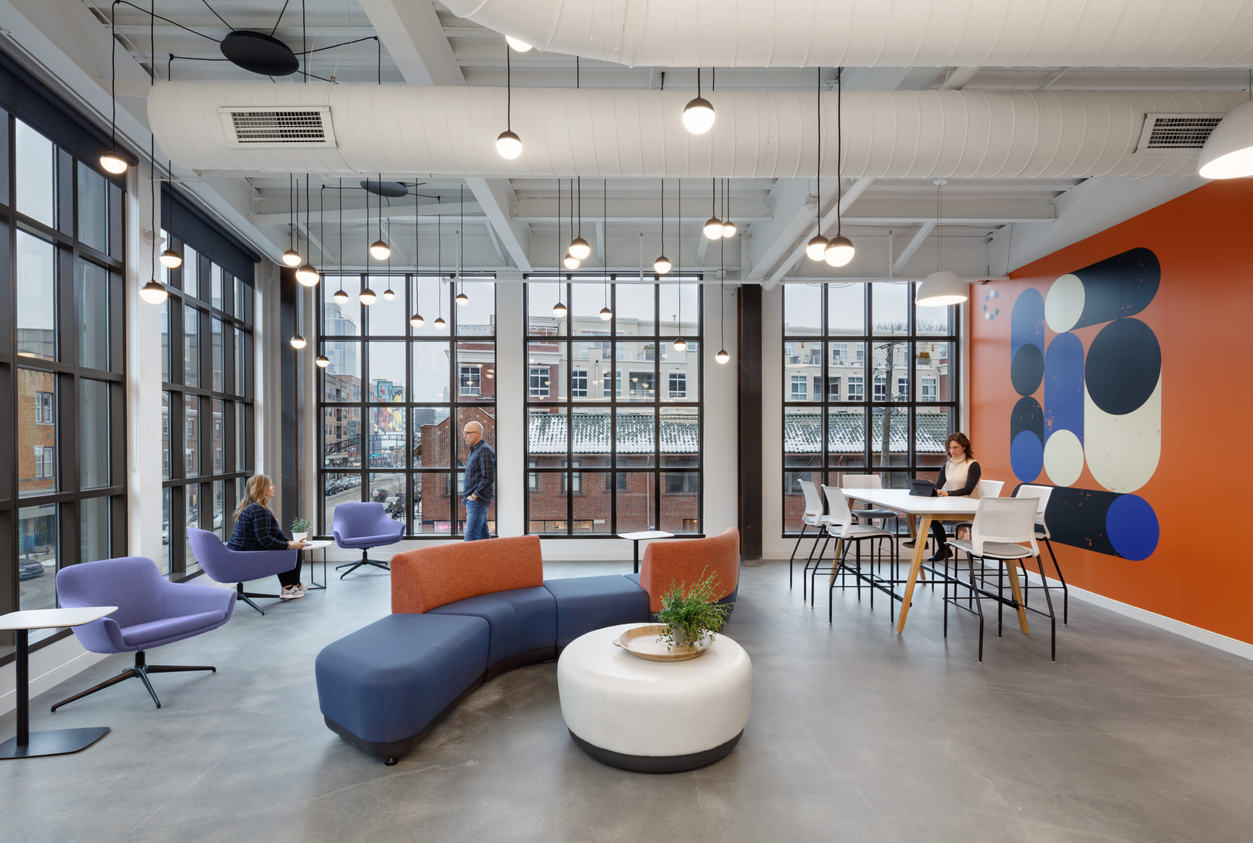 King Business Interiors image 4