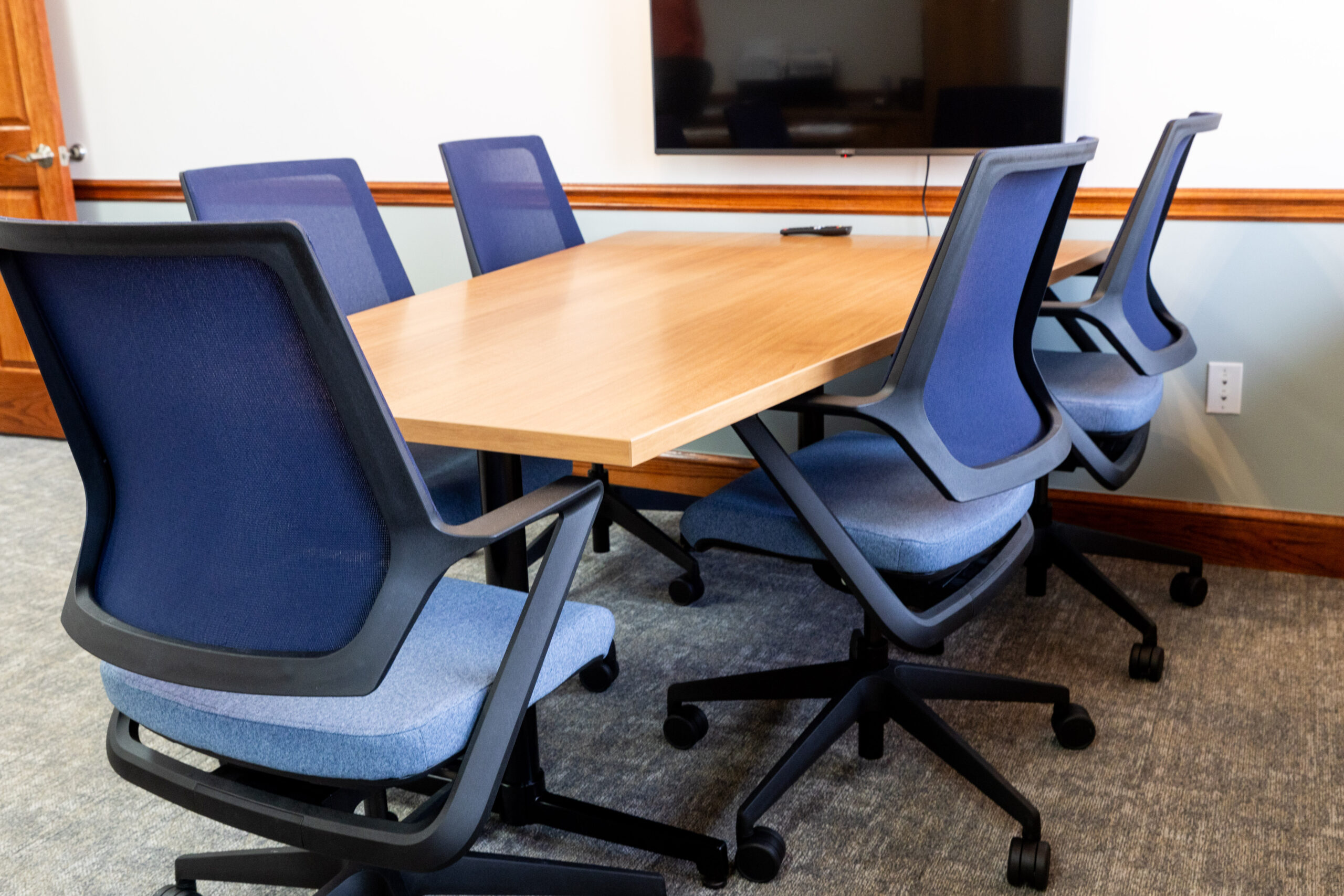 King Business Interiors image 6