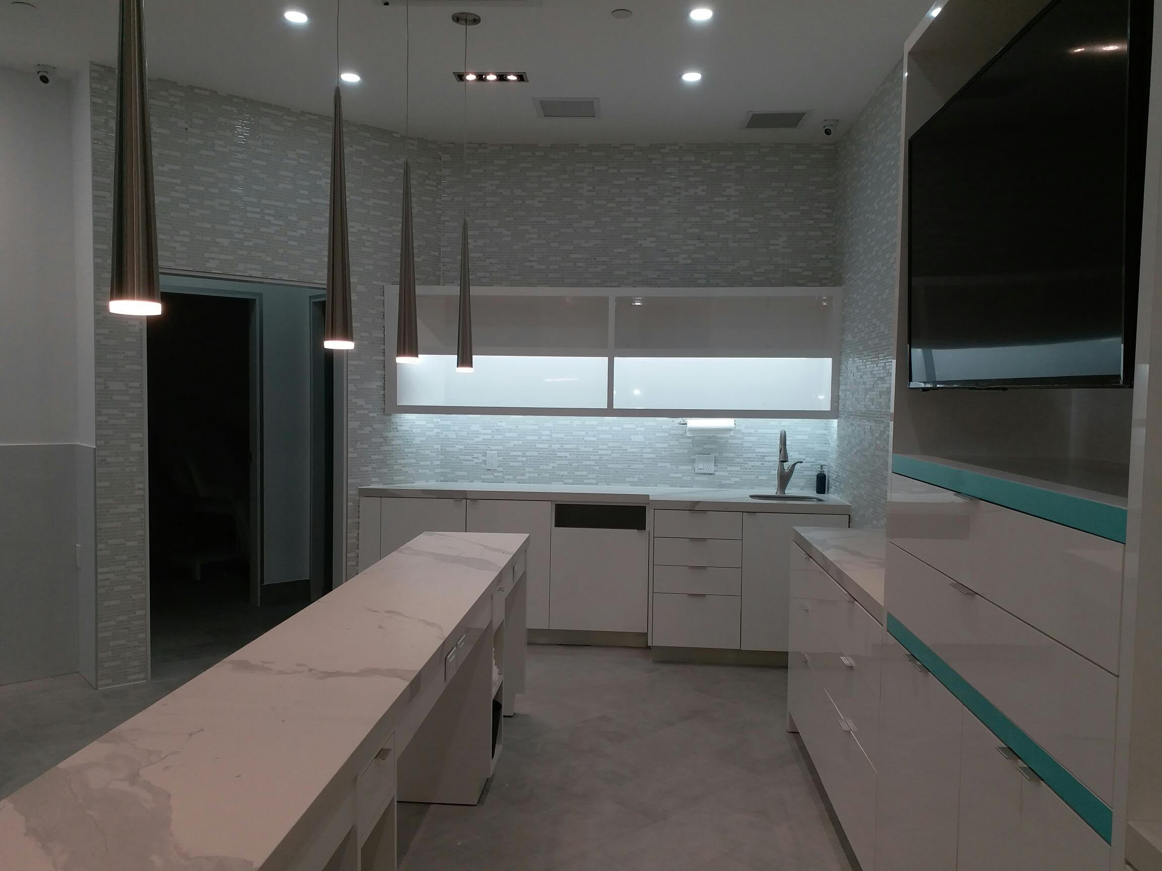 Solid Surface image 11