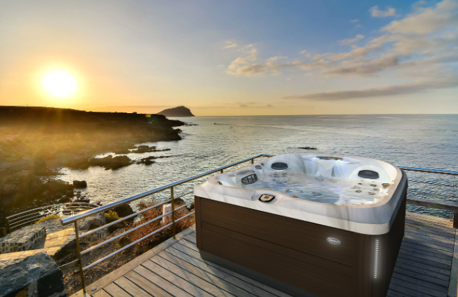 Jacuzzi image 2