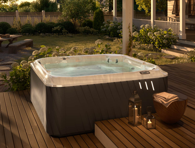 Jacuzzi image 13