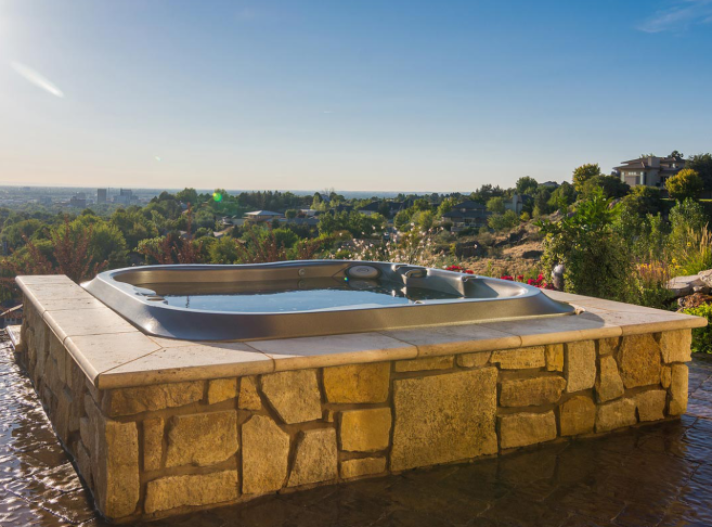 Jacuzzi image 14