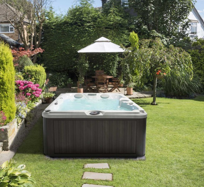 Jacuzzi image 4