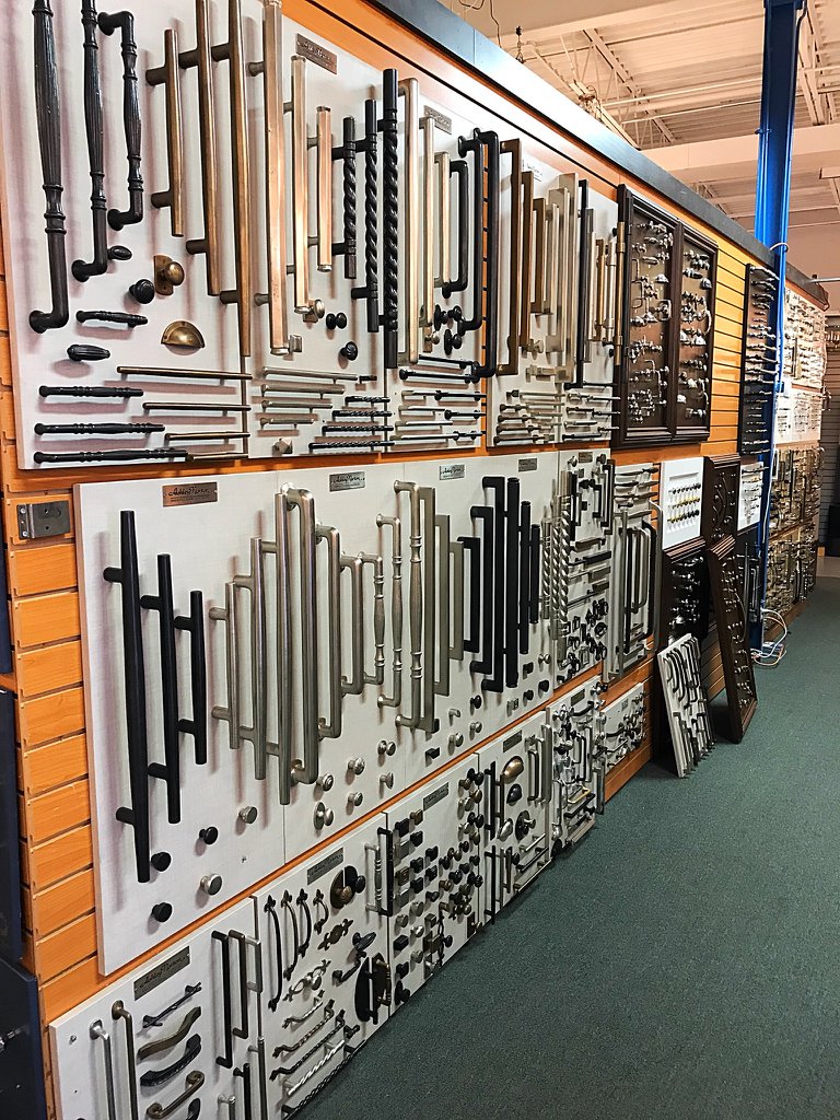 Needham Decorative Hardware image 4