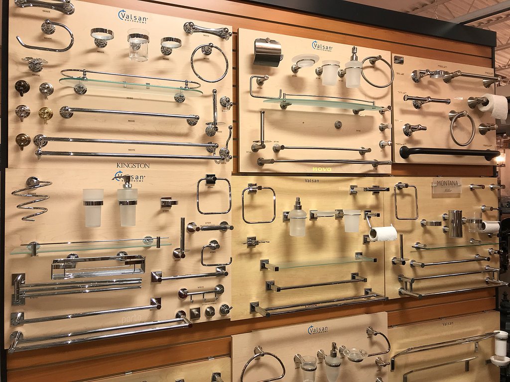 Needham Decorative Hardware image 3