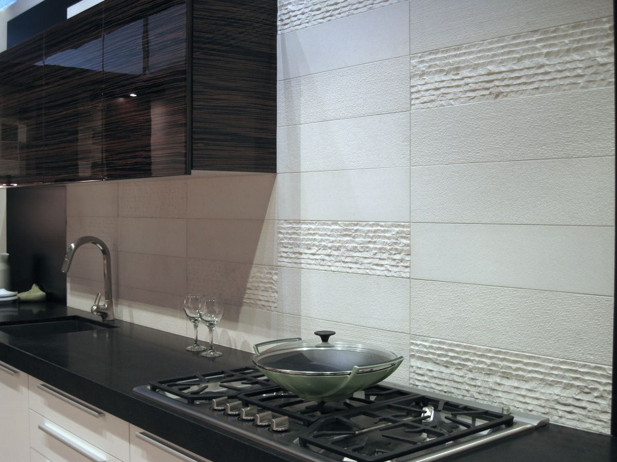 Agora Surfaces image 3