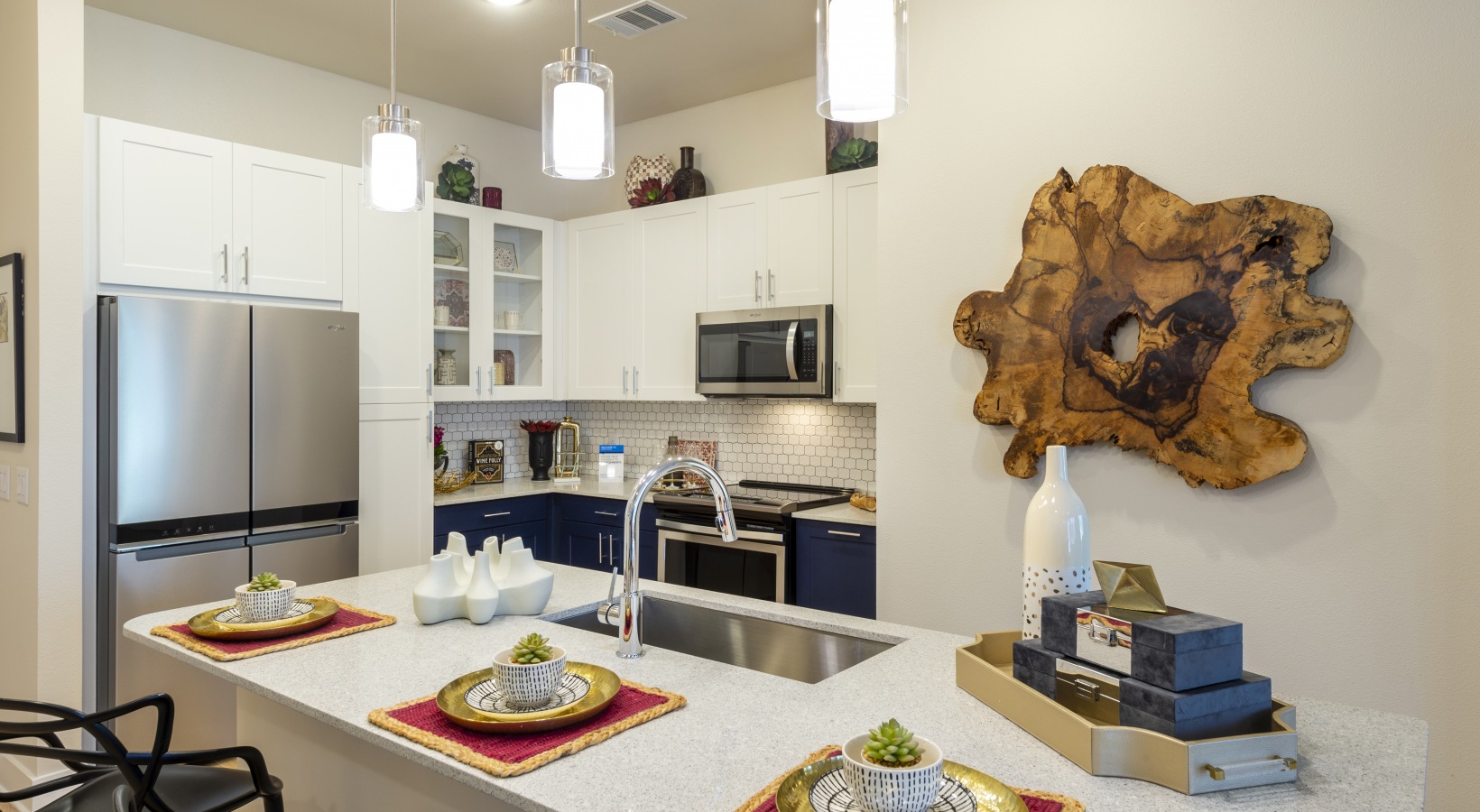 Leedo Cabinetry image 13