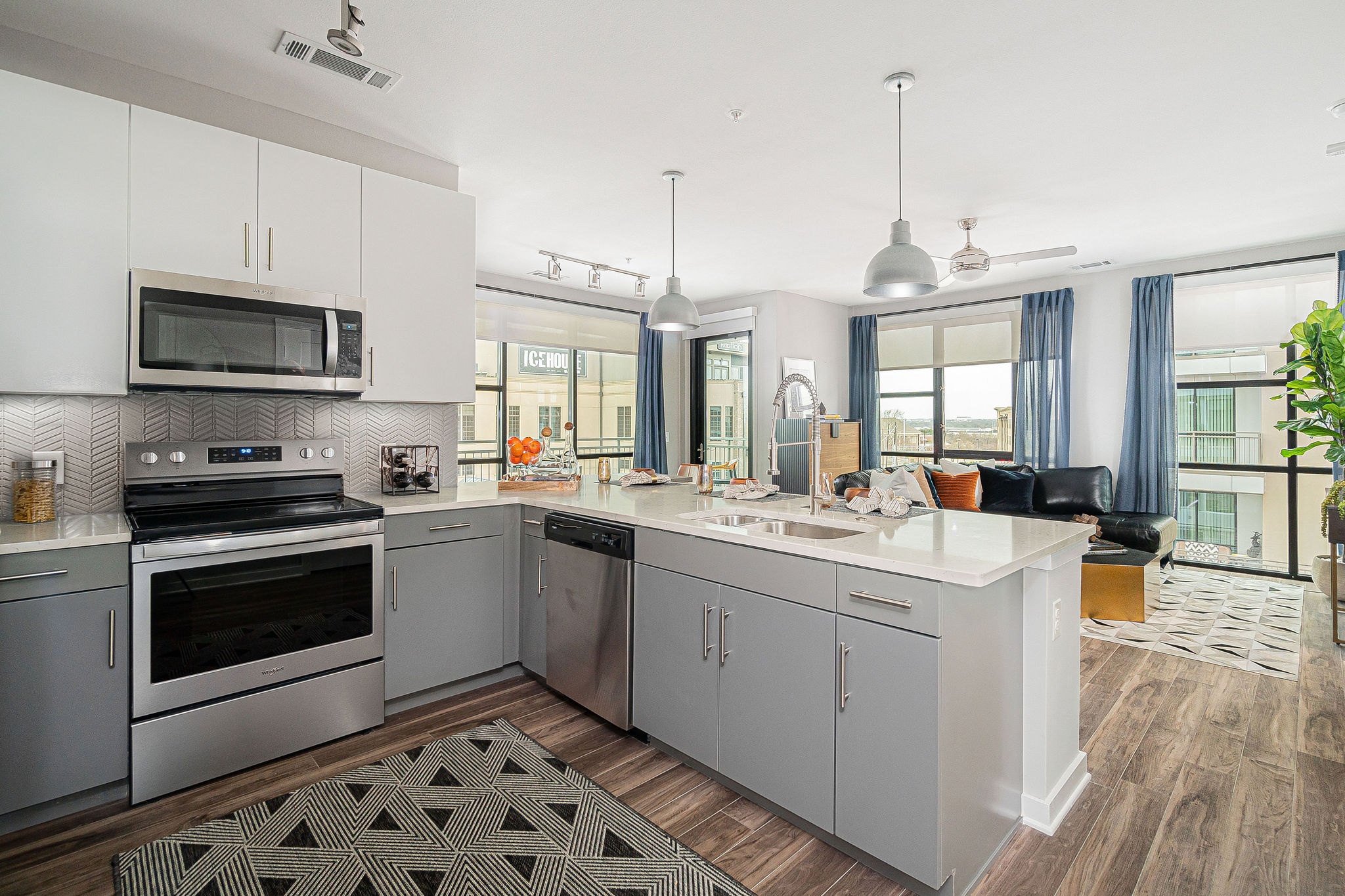 Leedo Cabinetry image 7