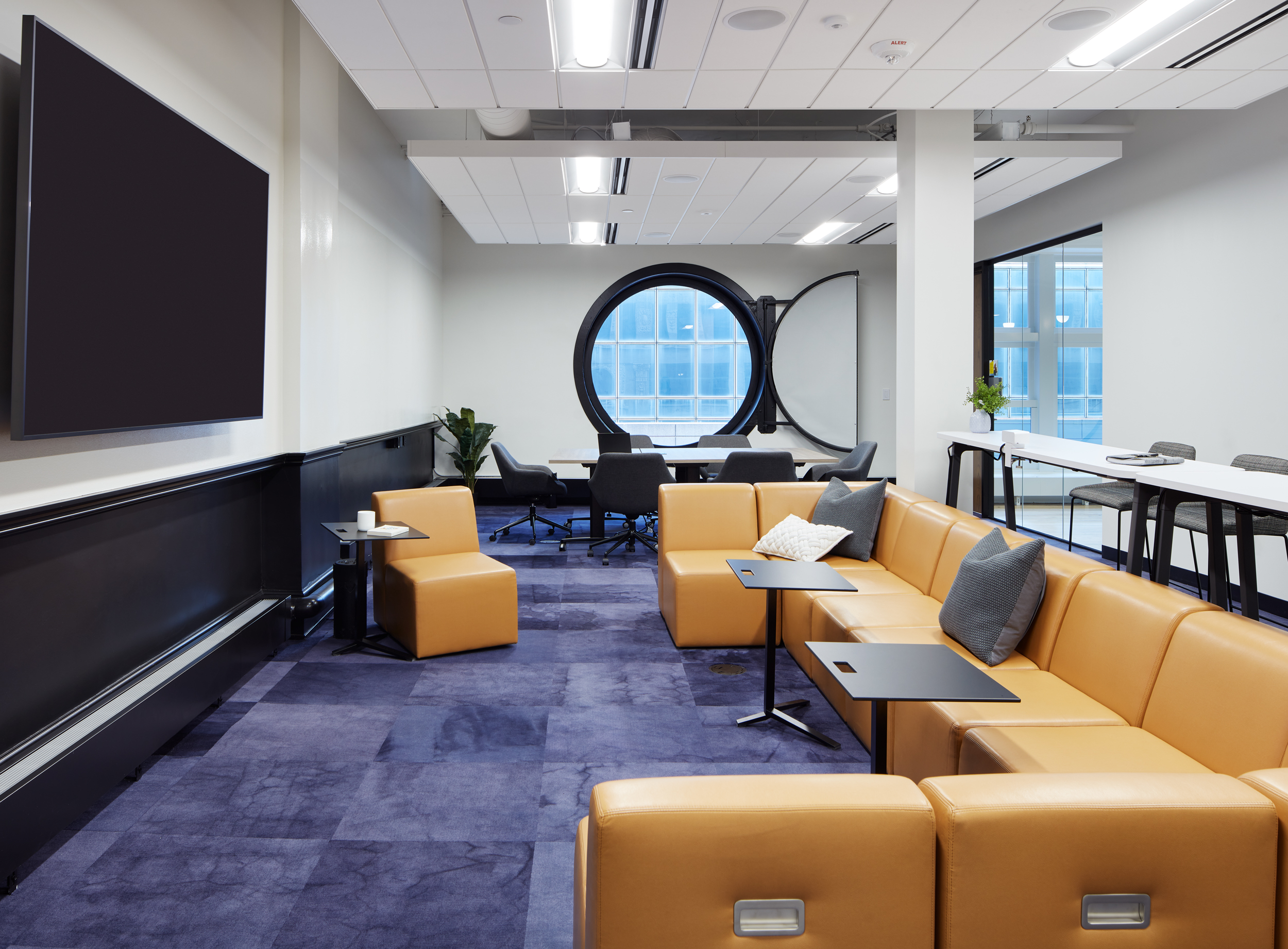 Office Revolution image 1