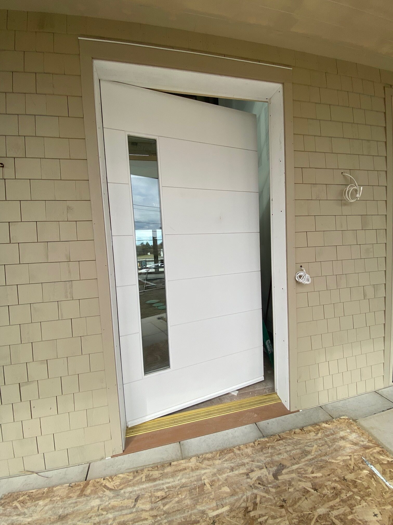 Select Door image 3