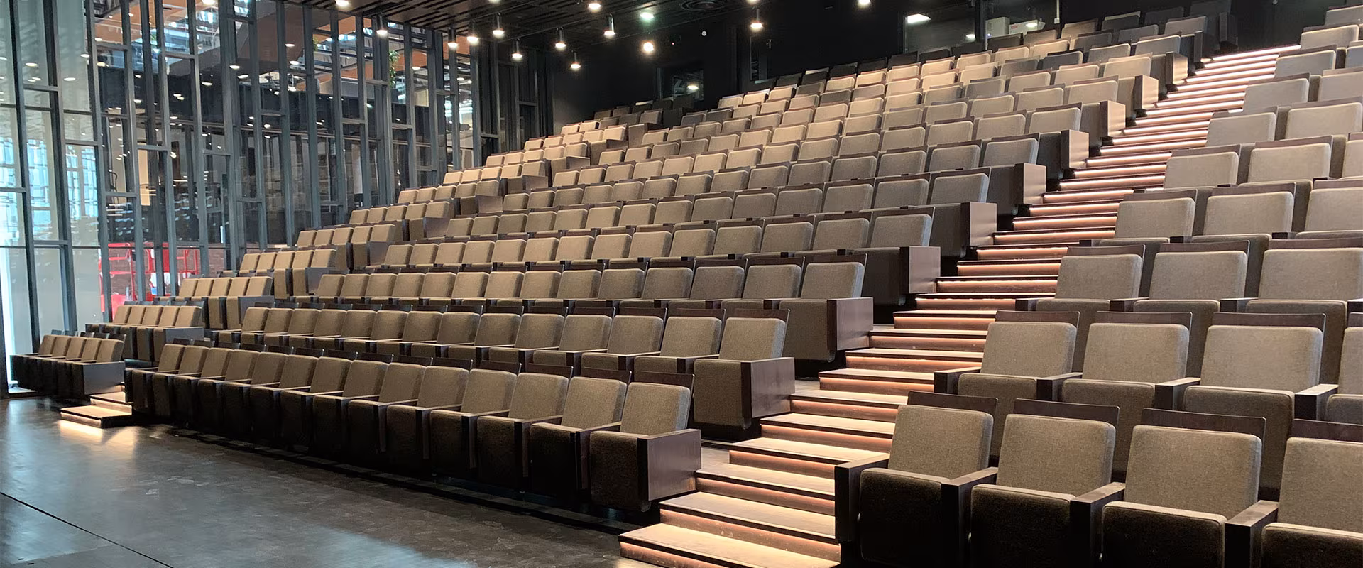 Figueras Seating image 7