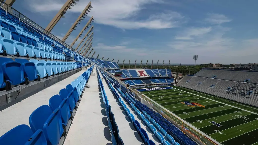 Irwin Seating image 6